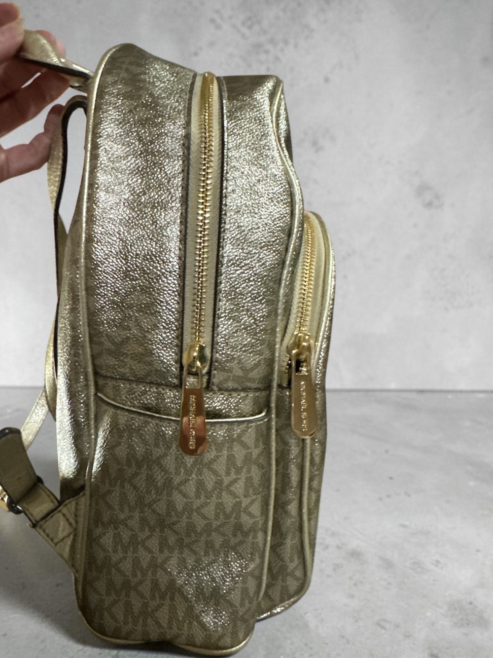 Michael Kors Metallic Gold Medium Backpack Gold hardware (2 c/o bottom pipe) - Picture 6 of 17